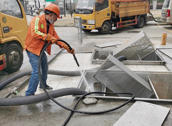 积石山隔油池清理